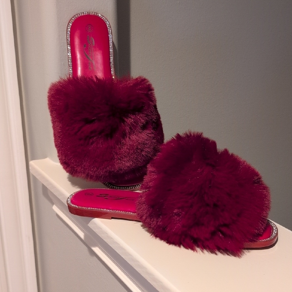 Elegant Burgundy Faux Fur Women's Slippers